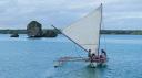 Océania, les gardiens des océans - Pirogue dans la baie d_Upi - Ile des pins_©KM.jpeg
