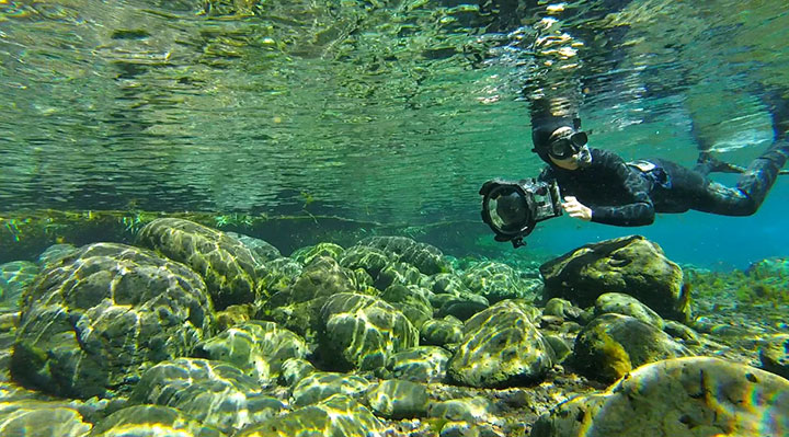 au-fil-de-leau-s1e6-la-reunion-une-goutte-deau-dans-locean-indien-c-a-c-monnier.jpg au-fil-de-leau-s1e6-la-reunion-une-goutte-deau-dans-locean-indien-c-a-c-monnier.jpg
