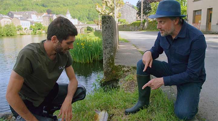 La botte qui vit dans les rivières homme